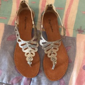 Brand new size 9 silver sandal